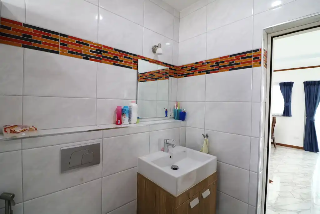 3 bedroom, 3 bathroom home on 16+ rai for sale in Nong Han, Udon Thani, photo 22