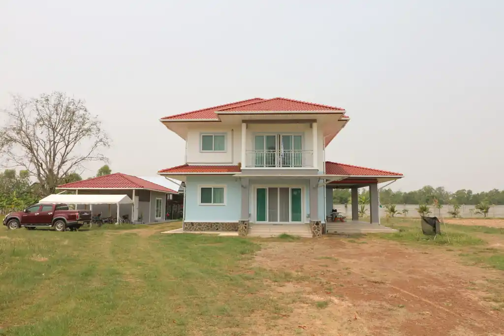 3 bedroom, 3 bathroom home on 16+ rai for sale in Nong Han, Udon Thani, photo 4