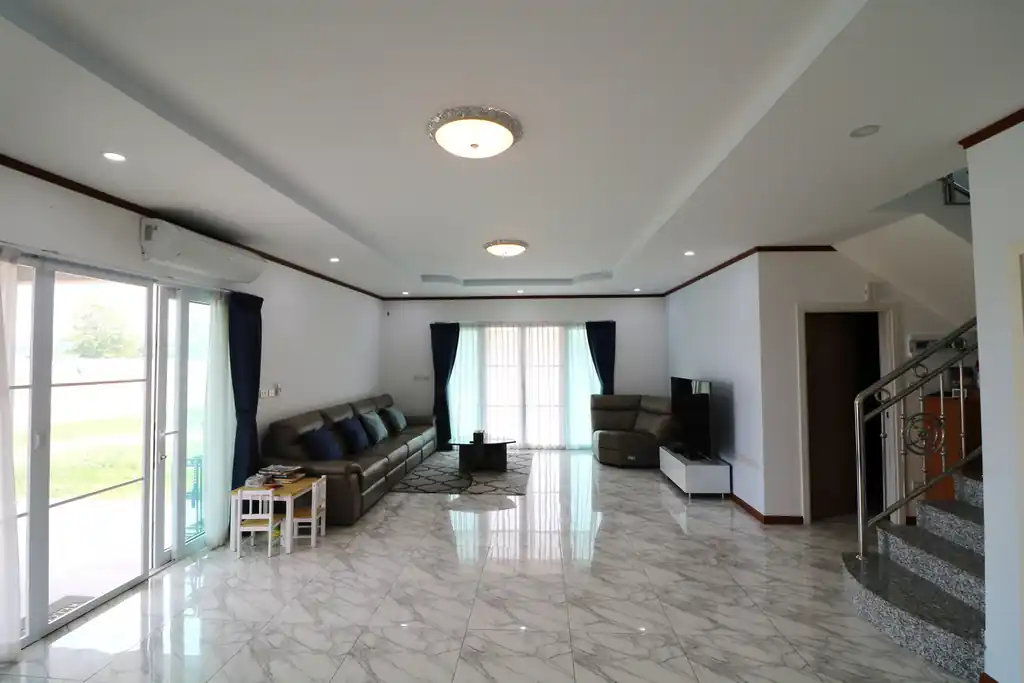 3 bedroom, 3 bathroom home on 16+ rai for sale in Nong Han, Udon Thani, photo 9