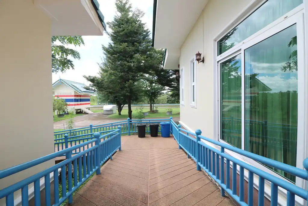 4 bedroom, 5 bathroom home and land for sale – about 6 rai – Wanon Niwat, Sakon Nakhon, photo 13