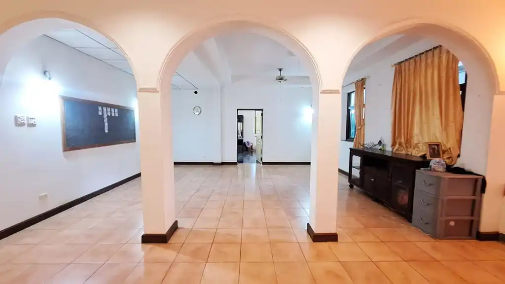 12-bedroom estate for sale near Red Lotus Lake, Udon Thani, Thailand, photo 10