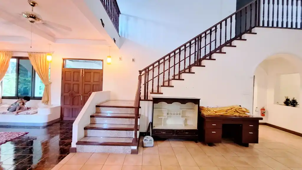 12-bedroom estate for sale near Red Lotus Lake, Udon Thani, Thailand, photo 26