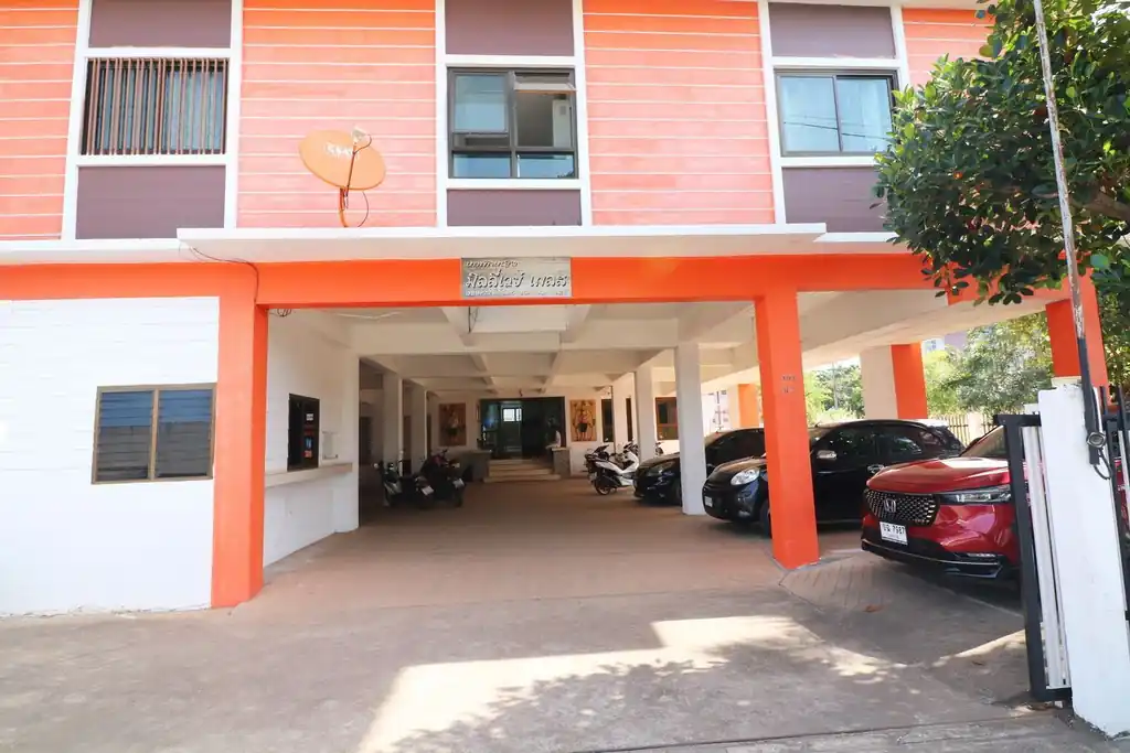27-room apartment building for sale in Nong Kom Ko, Nong Khai, photo 3