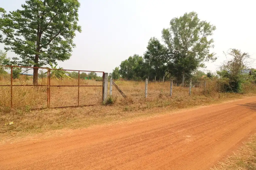 Rectangular 3 rai land block for sale in Sam Phrao, Udon Thani, photo 2