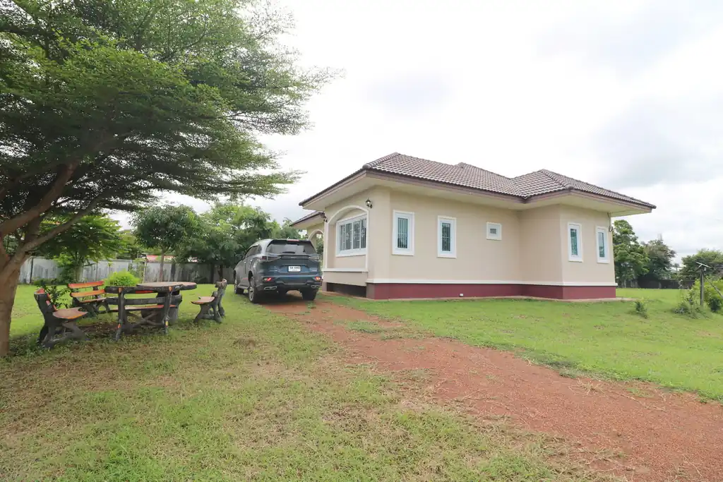 3+ rai of Mekong River frontage with a home and bungalows for sale in Phon Phisai, Nong Khai, photo 7