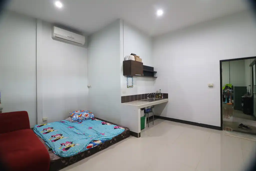 Spacious land and commercial building for sale in Udon Thani, Thailand, photo 13