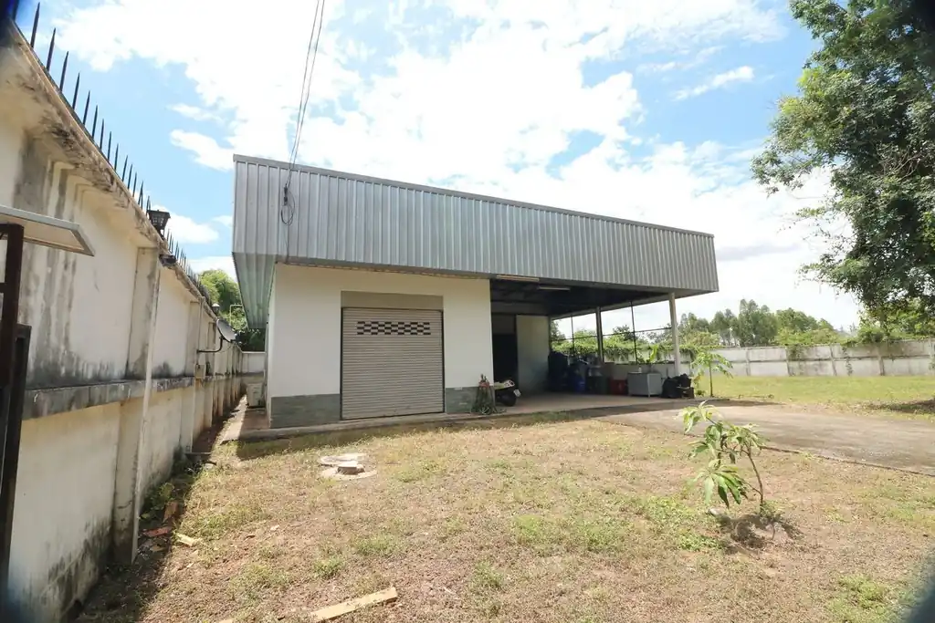 Spacious land and commercial building for sale in Udon Thani, Thailand, photo 3