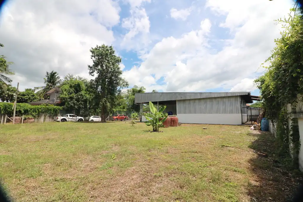 Spacious land and commercial building for sale in Udon Thani, Thailand, photo 6