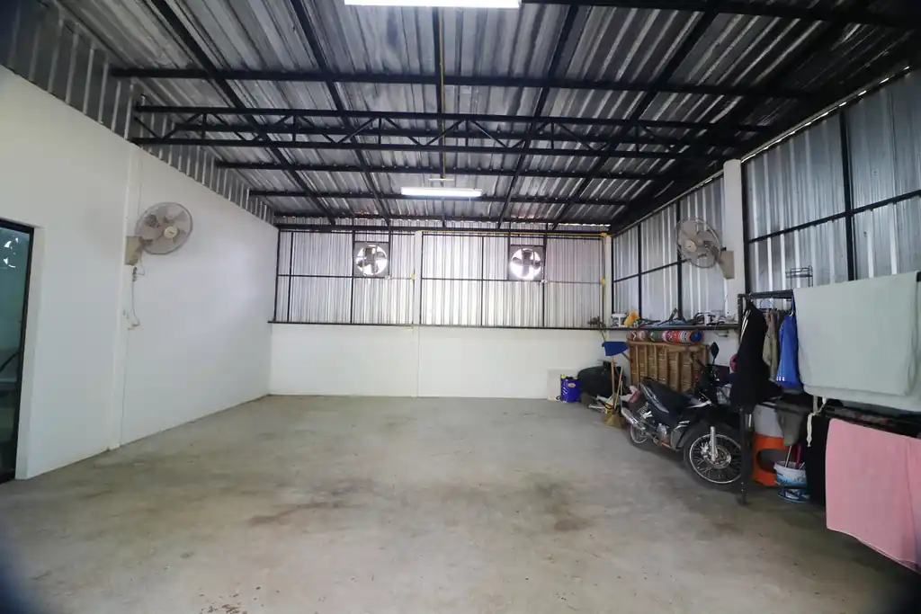 Spacious land and commercial building for sale in Udon Thani, Thailand, photo 7