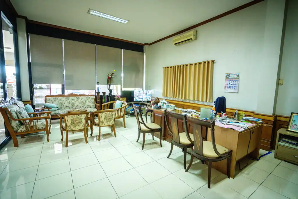 Superb Nong Khai Investment Opportunity — Warehouse, Land & Luxury Home, photo 10