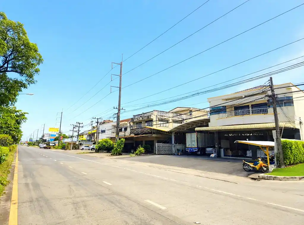 Superb Nong Khai Investment Opportunity — Warehouse, Land & Luxury Home, photo 3