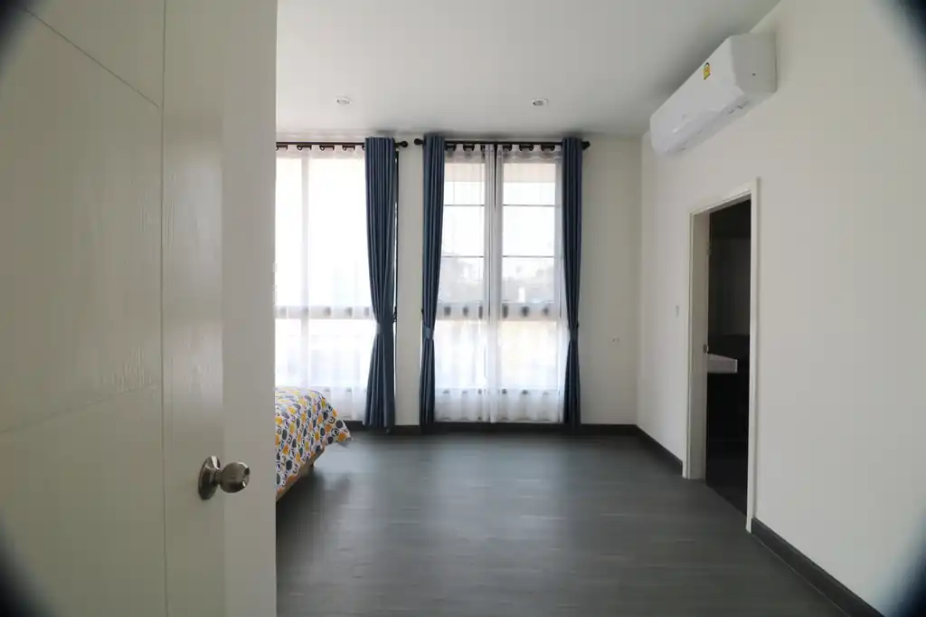 New 3–4 bedroom, 4 bathroom fully furnished corner home for rent near UD Town, Udon Thani, photo 15