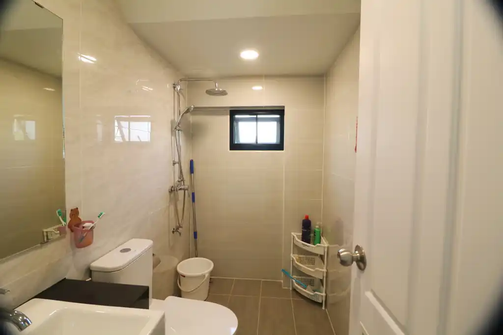 New 3–4 bedroom, 4 bathroom fully furnished corner home for rent near UD Town, Udon Thani, photo 8